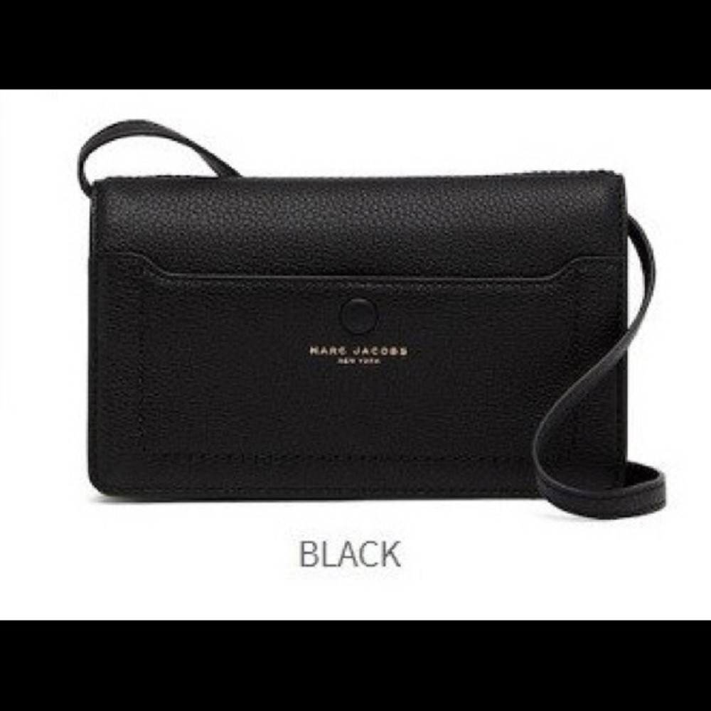 Marc Jacobs Leather Crossbody Wallet
